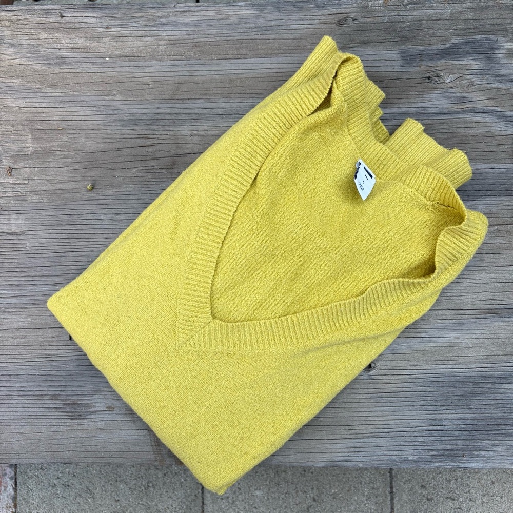 Chartreuse GAP V-Neck Women's Sweater